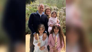 بالصّورة... الجميّل في أحد الشعانين: لبنان سيقوم من جديد

@samygemayel