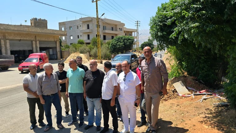 انفجارات وانقطاعٌ للكهرباء... واعتصام!