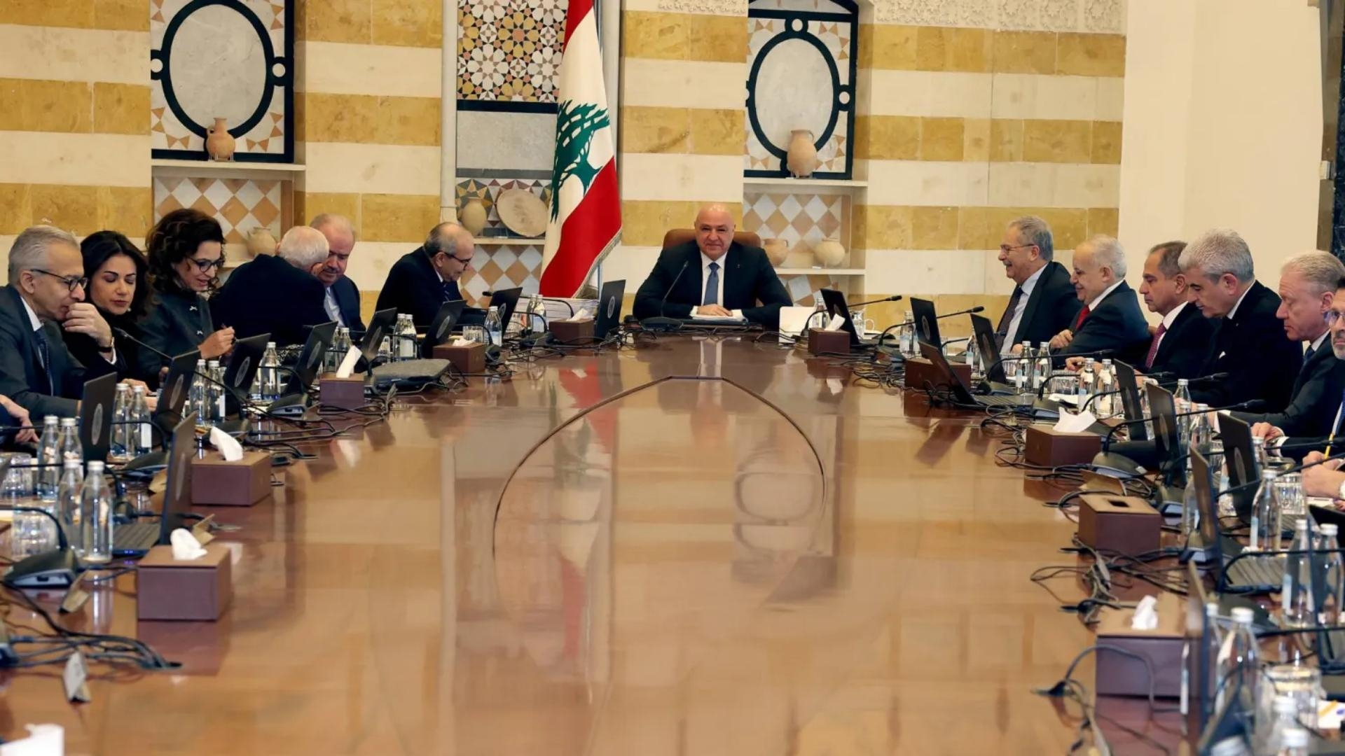 "الموقف الموحّد" وهاجس "الترويكا"... هذا ما كان يُفضّله عون