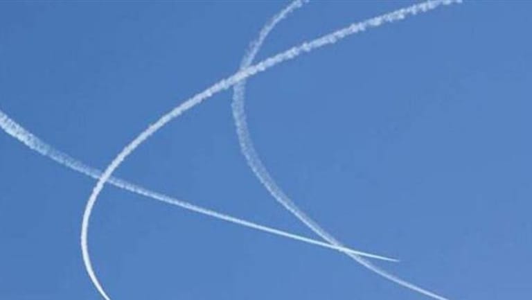 The intensity of the airstrikes has decreased, but they have not stopped, accompanied by intensive flights of Israeli aircraft