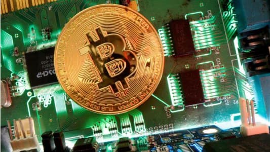 Bitcoin plummets as doubts grow over sky-high valuation