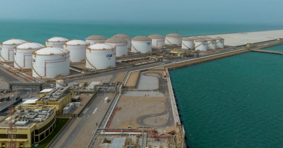 Oman suspends oil loading after Fahal Port explosion