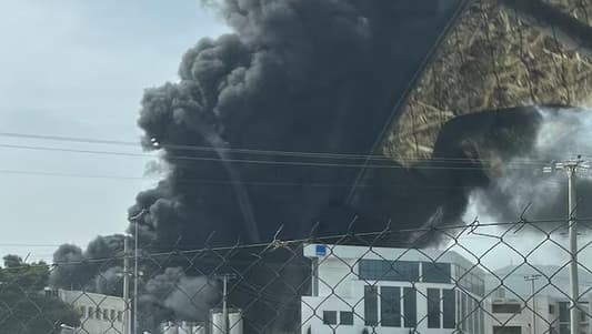 Firefighters battle big blaze at Athens cookware factory