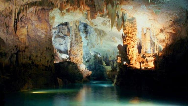 إقفال مغارة جعيتا.. والسبب؟