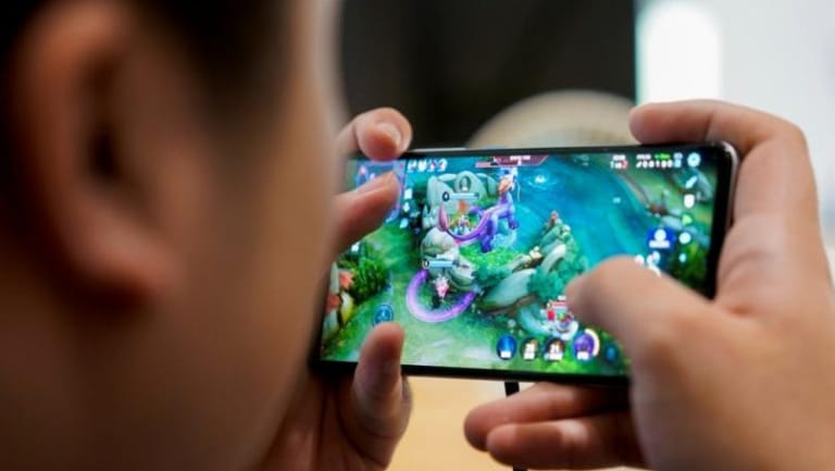China suspends approval for new online games - SCMP