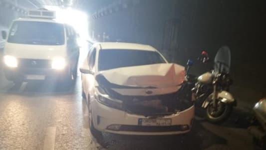 Photo: A four cars crashed inside the first airport tunnel towards Beirut causing a traffic jam, and an officer from the Baabda Traffic Division is on site to manage the situation