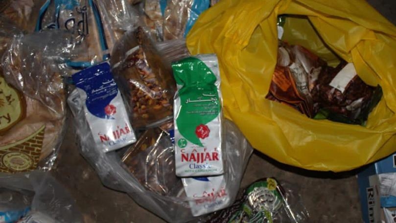 الجيش: توقيف 4 سوريين وضبط مواد غذائية مدعومة في المصنع