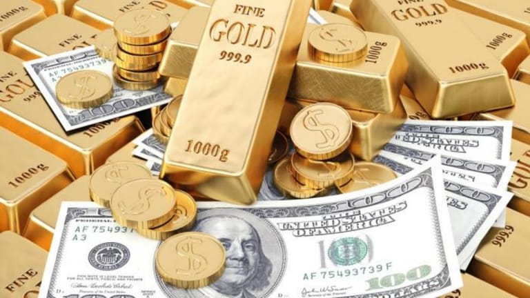 Gold Hits Record High on US Rate Cut Bets, Silver Follows Suit