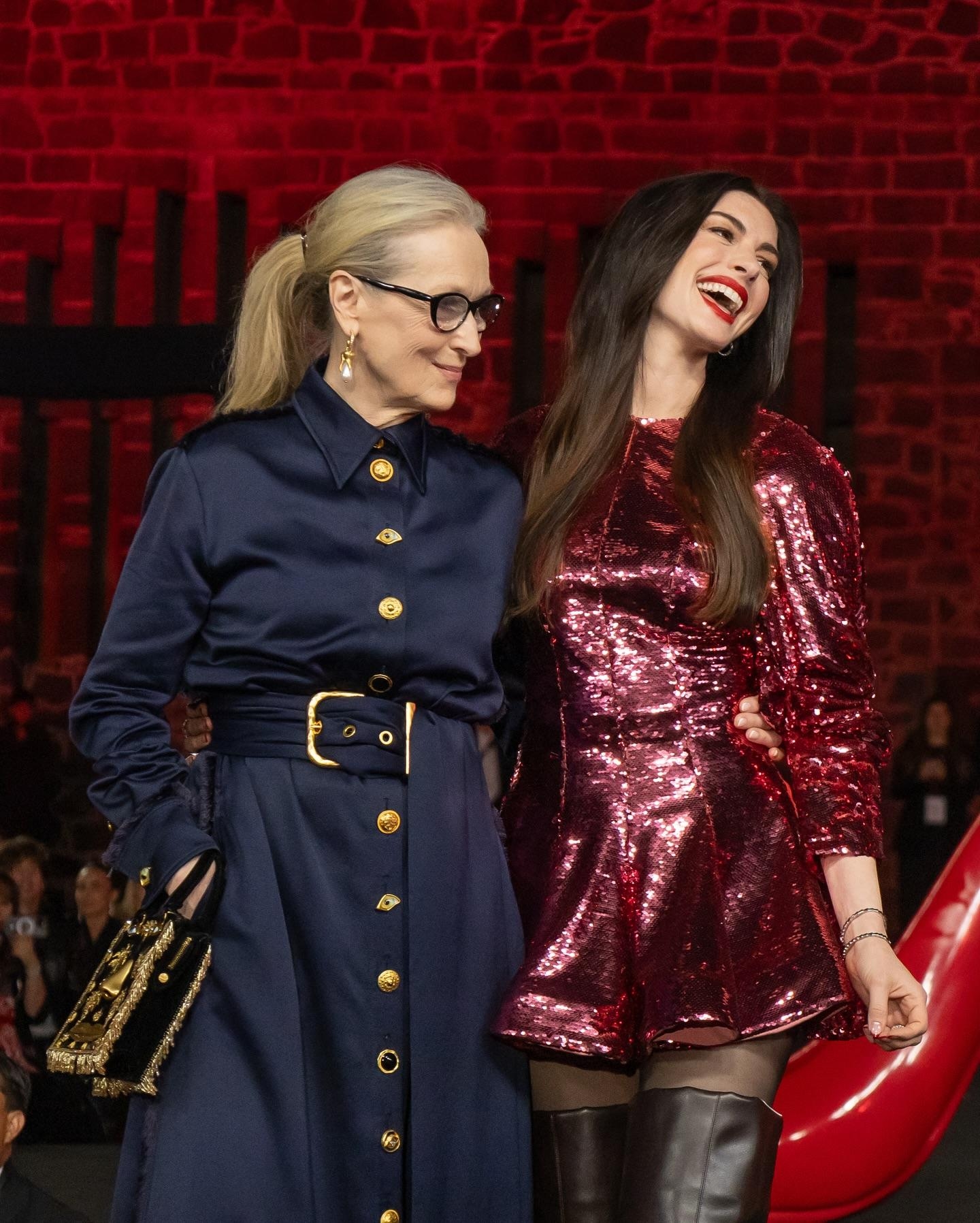 بالصور: ميريل ستريب وآن هاثاواي في المكسيك للترويج لفيلمهما The Devil Wears Prada 2