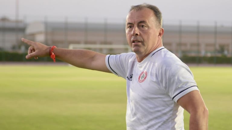 رادولوفيتش يشيد بإلتزام لاعبيه ويدعو الجمهور لمواكبتهم