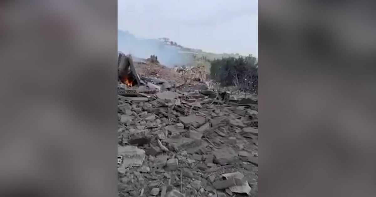 بالفيديو: استهداف منزل... لم يبقَ شيء!
