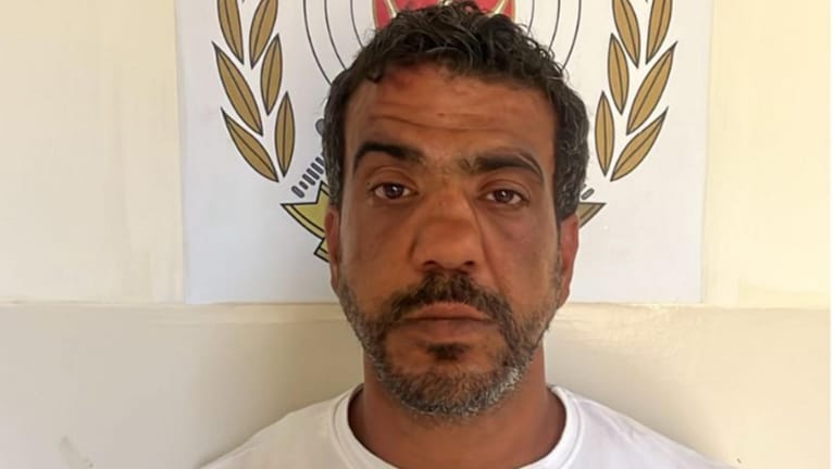 استدرجها واحتجزها بعد انتحاله صفة أمنيّة!