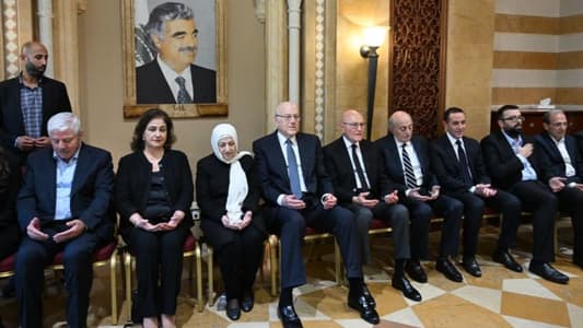 وفود في بيت الوسط للتعزية