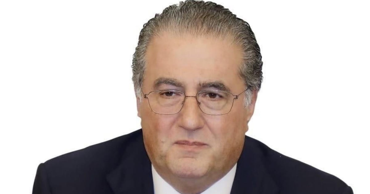 شقير يشيد بإطلاق عملية تشغيل مطار القليعات: بداية مرحلة اقتصادية واعدة

@MohamedChoucair