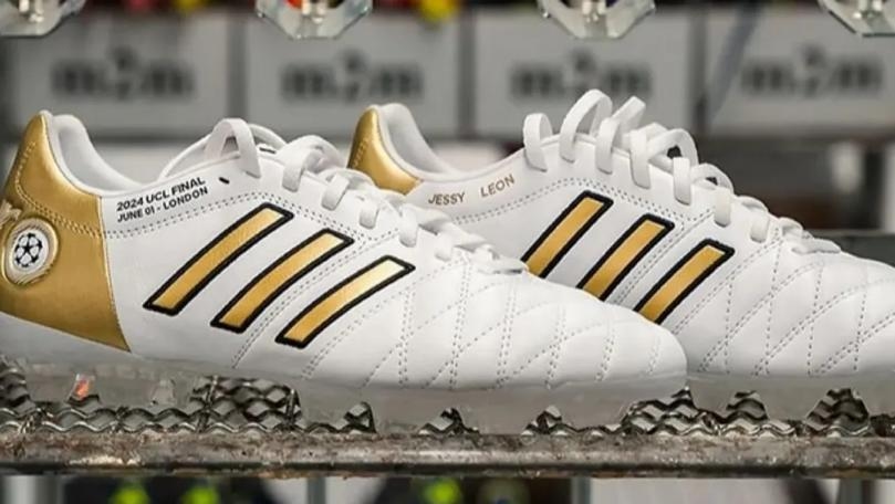 تفاصيل حذاء كروس الأخير مع ريال مدريد