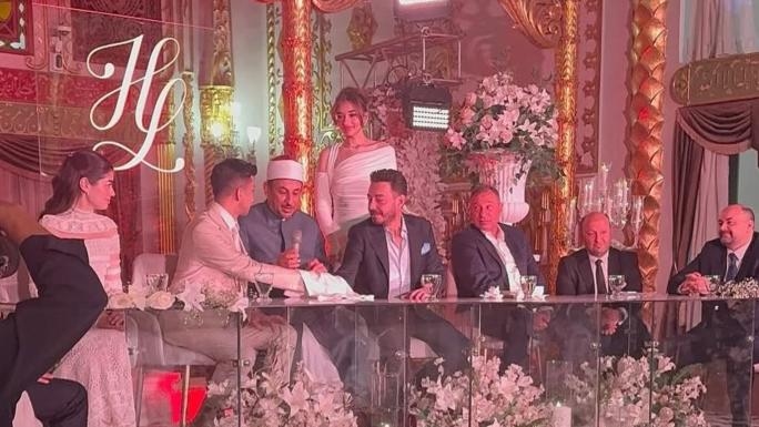 عقد قران ليلى وهشام جمال... ودموع أحمد زاهر تخطف الأنظار