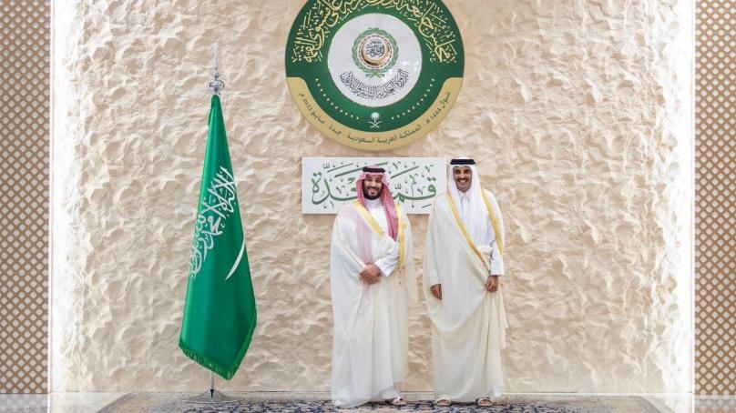لماذا غادر أمير قطر القمّة العربيّة فجأة؟