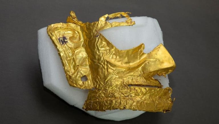 Archaeologists Uncover 3,000-Year-Old Gold Mask in Southwest China