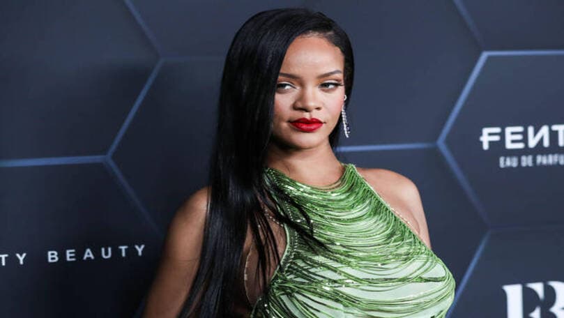 Rihanna plans highly-awaited return to stage with Super Bowl