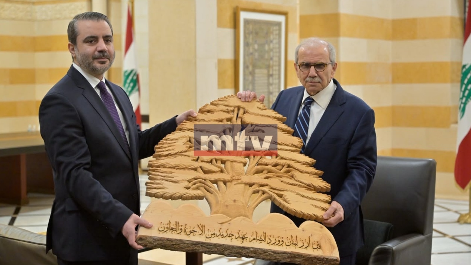 Photos: Salam Presents Gift to Al-Shaibani