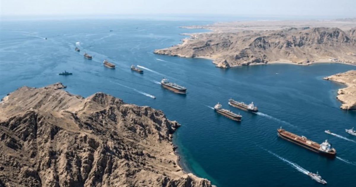 بالفيديو: كيف يُمكن إزالة الألغام في مضيق هرمز؟