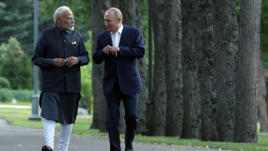 Putin, Modi Hold Informal Talks at Kremlin Leader's Residence