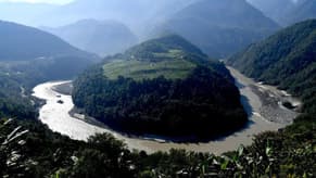 China to build world's largest hydropower dam in Tibet