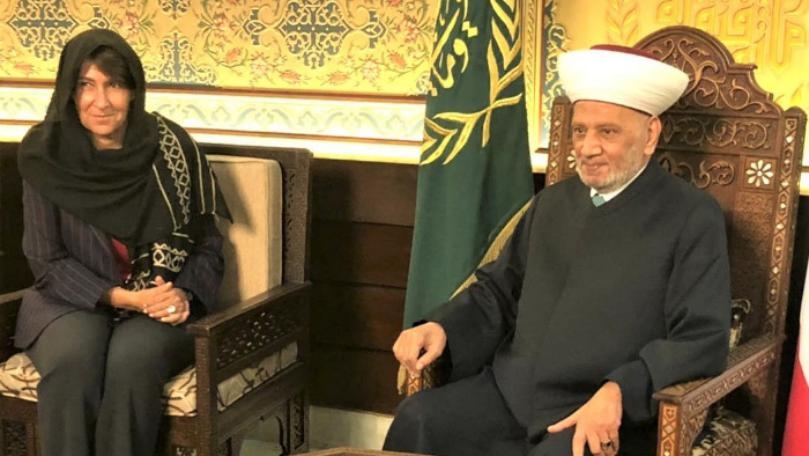 Derian tackles situation in Lebanon, region with French Ambassador