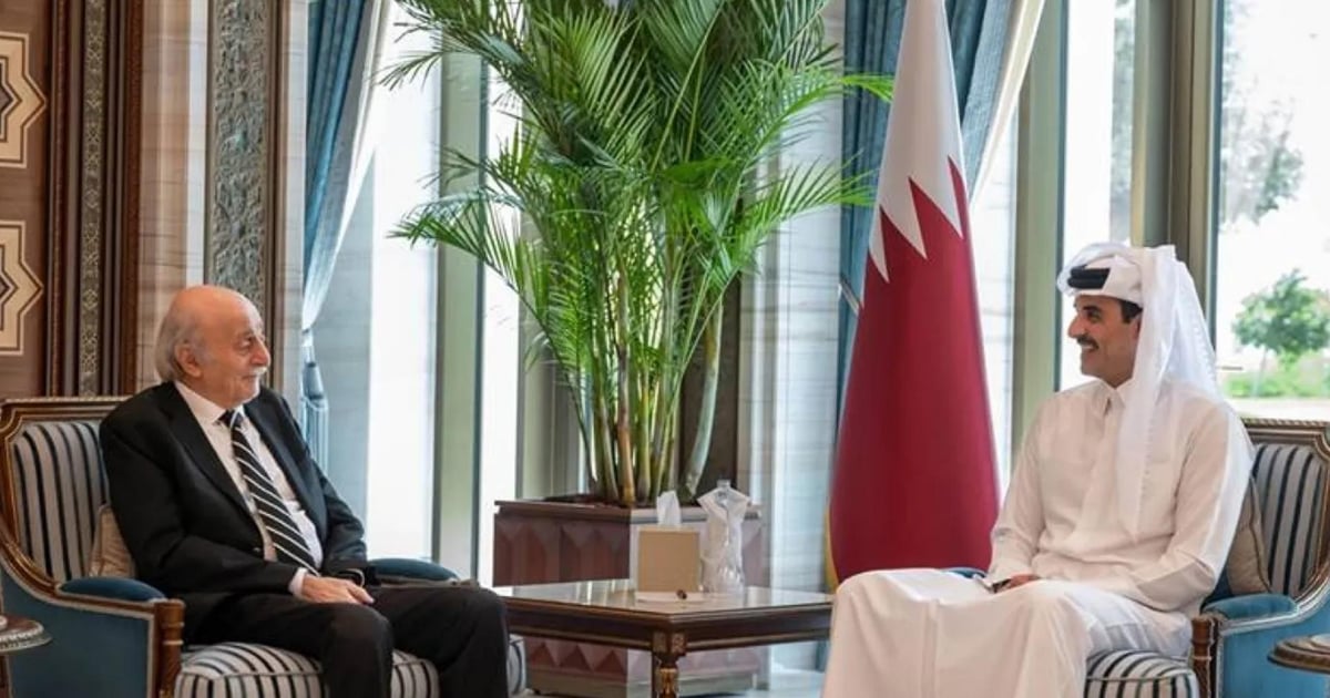 أمير قطر بحث مع وليد جنبلاط في المستجدّات اللبناني