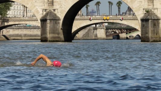 Olympic organisers cancel second day of triathlon training in Seine over pollution