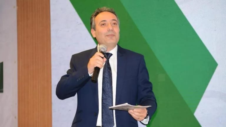 تعرّفوا إلى "تاجر البيئة" في لبنان