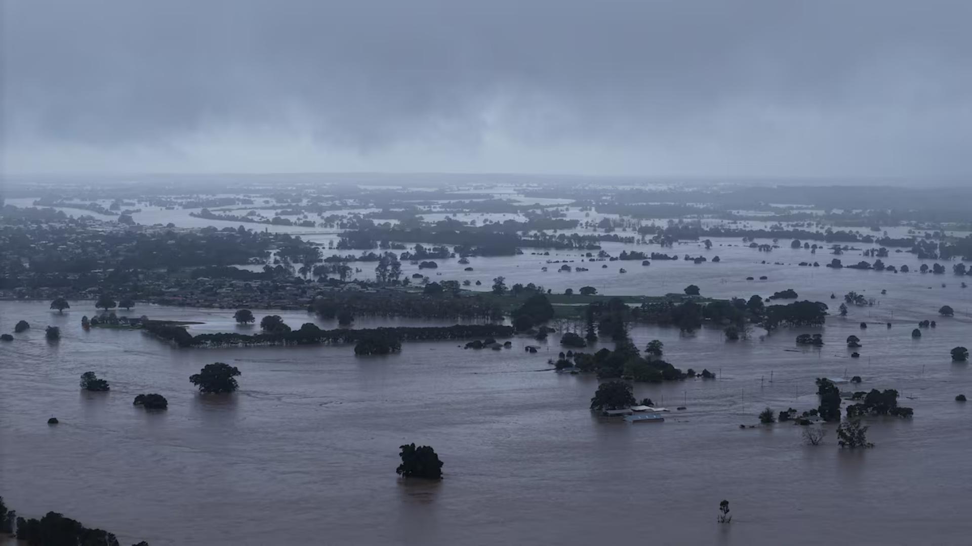 Death Toll in Australia Floods Rises to Four, Tens of Thousands Stranded