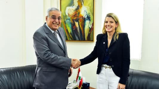 Foreign Minister meets ICRC Lebanon delegation head, Russian Ambassador