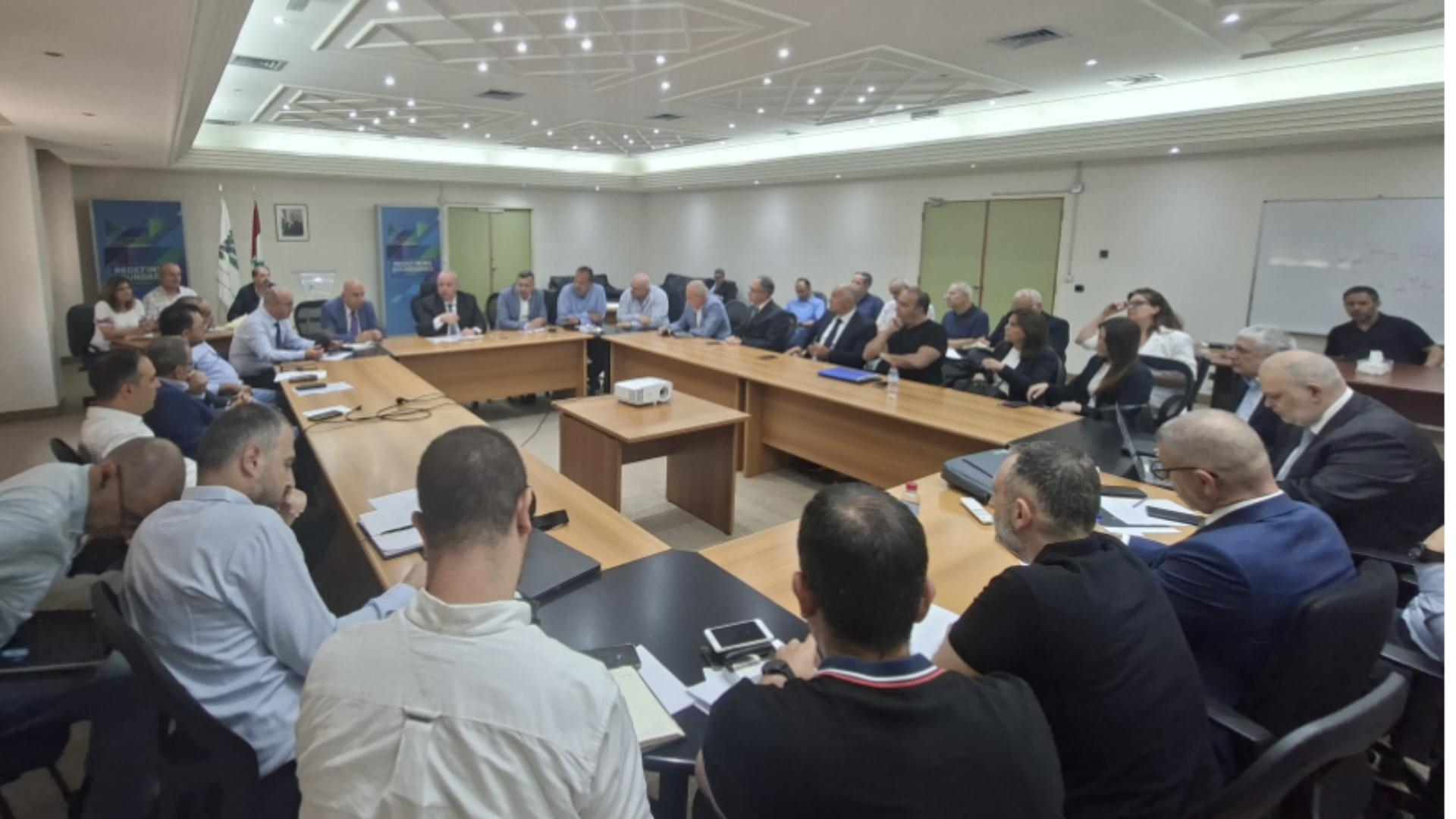 وزير الاتصالات: قرار حاسم بمعالجة التوزيع غير الشرعي للإنترنت