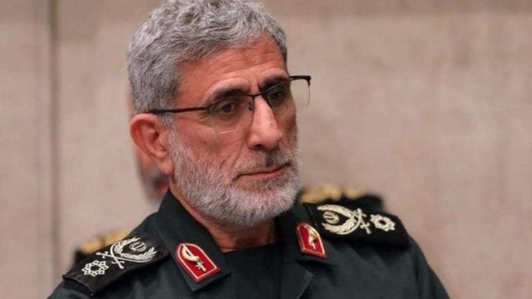 هذا هو العقل المدبّر للنفوذ الإيراني.. وإدارة القرار في الحزب