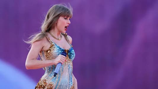 Taylor Swift fans make the earth move at Edinburgh gig