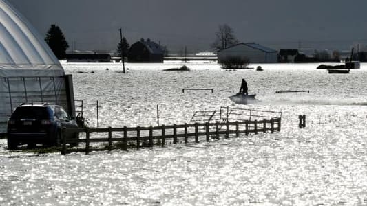 Canada sends air force to help flood-stricken province, clear supply routes