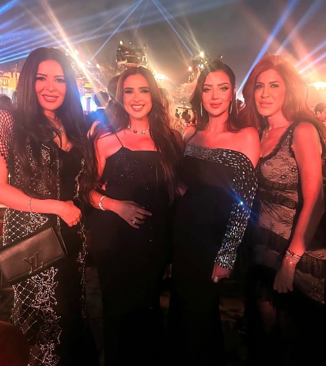 زفاف يتحوّل إلى تجمع ضخم لنجوم الفن في مصر