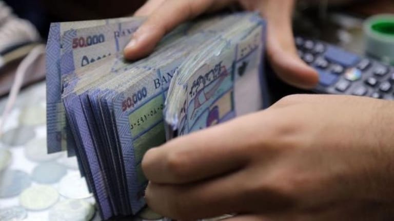 هل رفع الدعم عن المحروقات يفرض رفعاً للرواتب من بوابة بدل التنقل؟ التفاصيل في النشرة المسائيّة