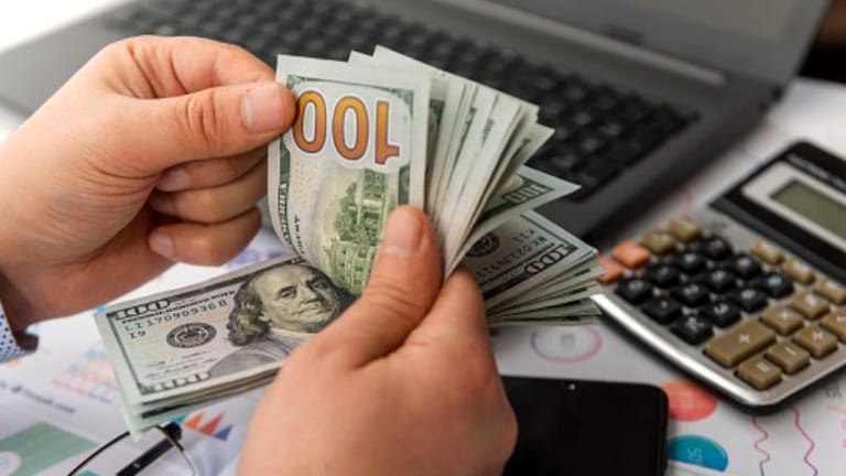 الدّولار يقفز من جديد!