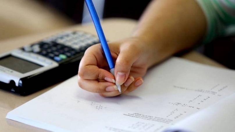 تقليص المناهج أُنجز: الإمتحانات الرسميّة مطلع تموز وبمواد اختيارية