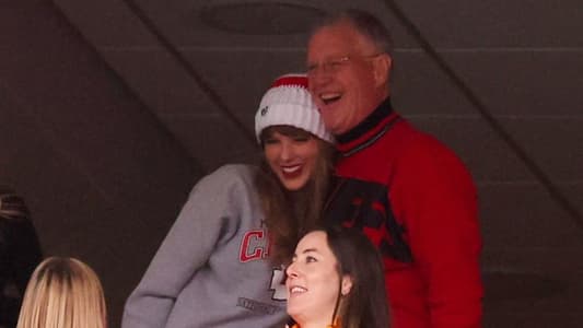 Australian Police investigate Taylor Swift's dad in photographer incident