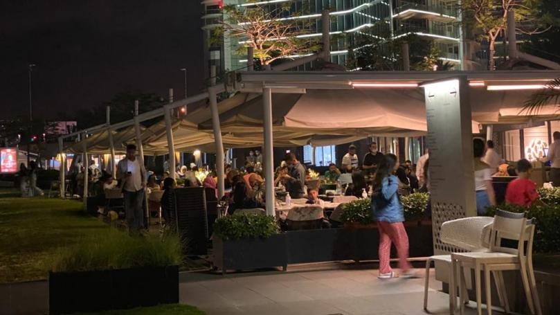 بالصور: زحمة كبيرة في مطاعم بيروت... وحضور للسيّاح والمغتربين