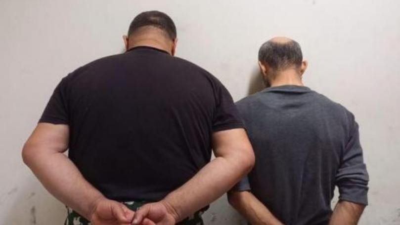 يسرقان الحديد والبطّاريات لبيعها في بؤر الخردة