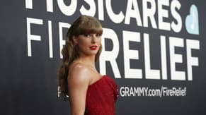 Taylor Swift wins recording artist of the year crown for fifth time