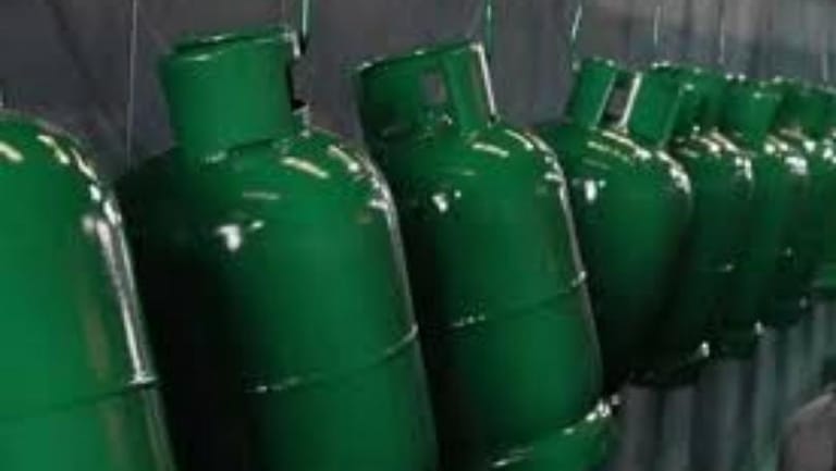 العاصفة تقترب... فهل تقابلها أزمة غاز؟