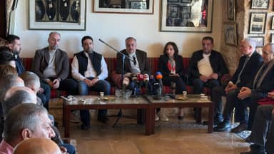 أرسلان يجمع فعاليات قضاء عاليه لبحث ملف النازحين وتنسيق الاستجابة