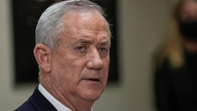 Israeli defense minister meets with Palestinian president