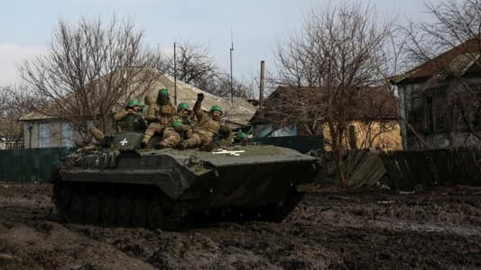قوات روسية تُغلق الطرقات المؤدّية إلى موسكو من الجنوب بالأتربة والحواجز
