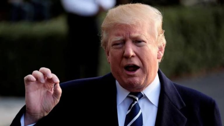 ترامب: المحققون ألقوا المستندات على الأرض أثناء تفتيش منزلي لاتهامي بذلك